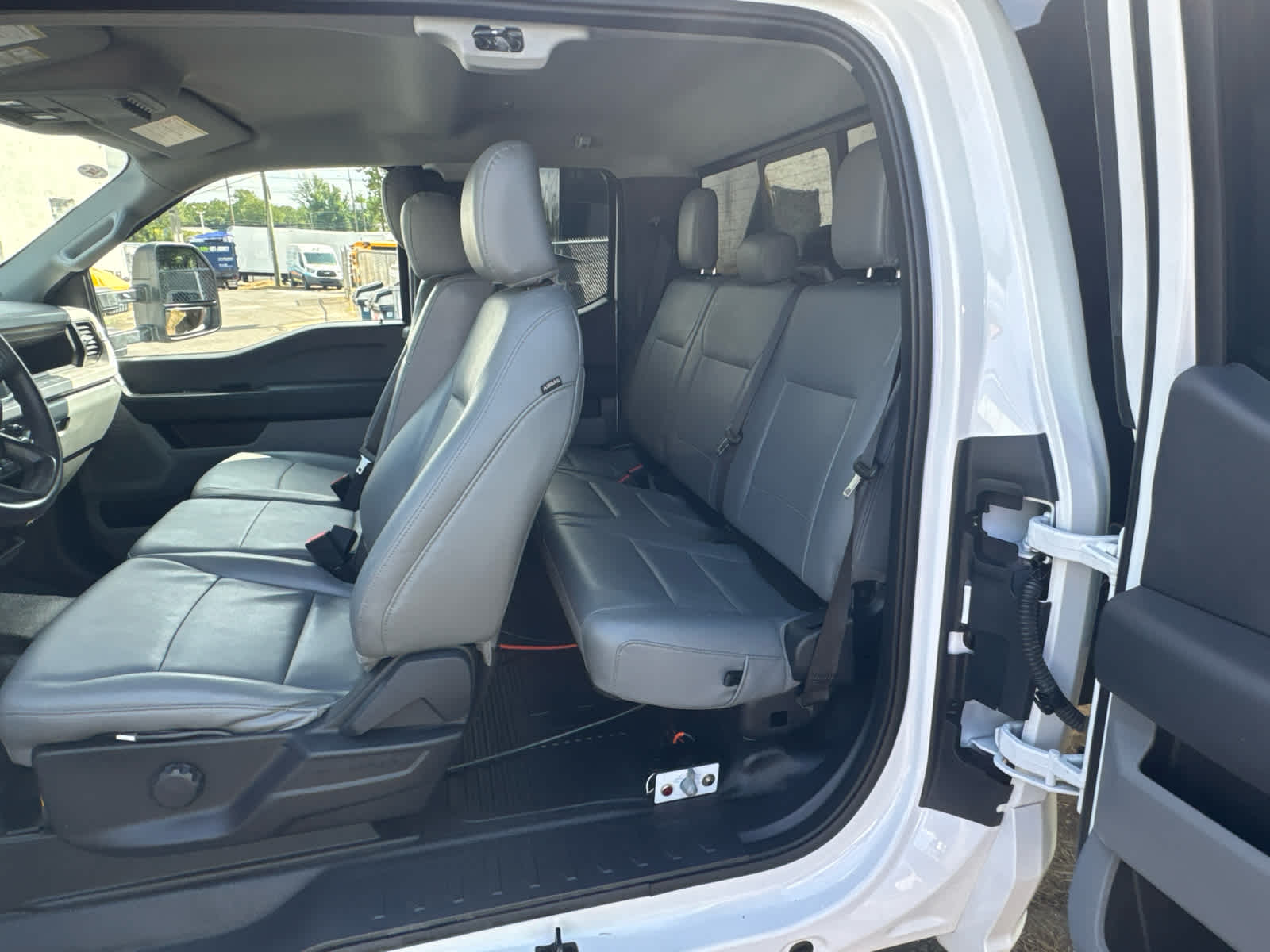 2023 Ford Super Duty F-450 DRW XL