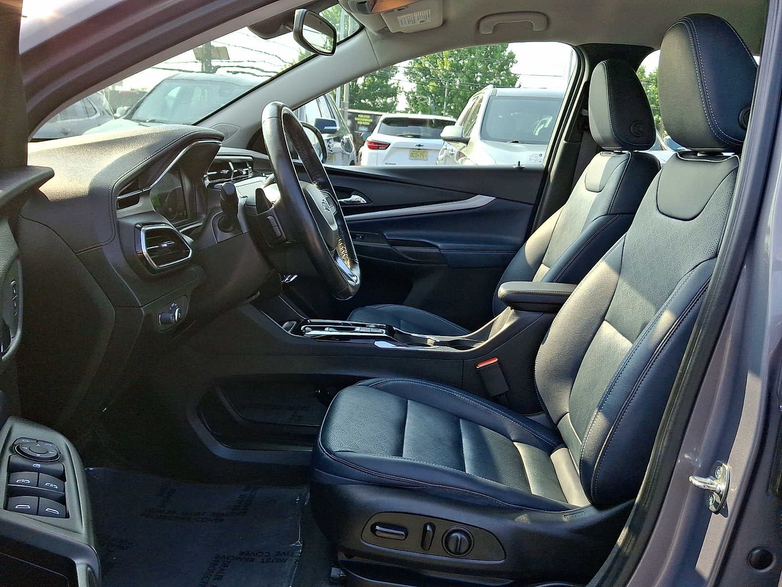 2022 Chevrolet Bolt EUV LT