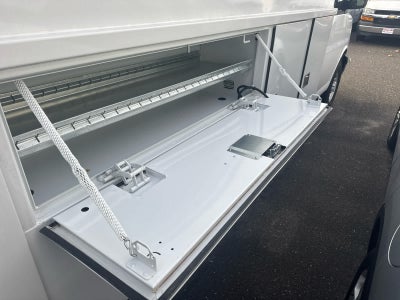 2025 Chevrolet Express Cutaway 3500 1WT