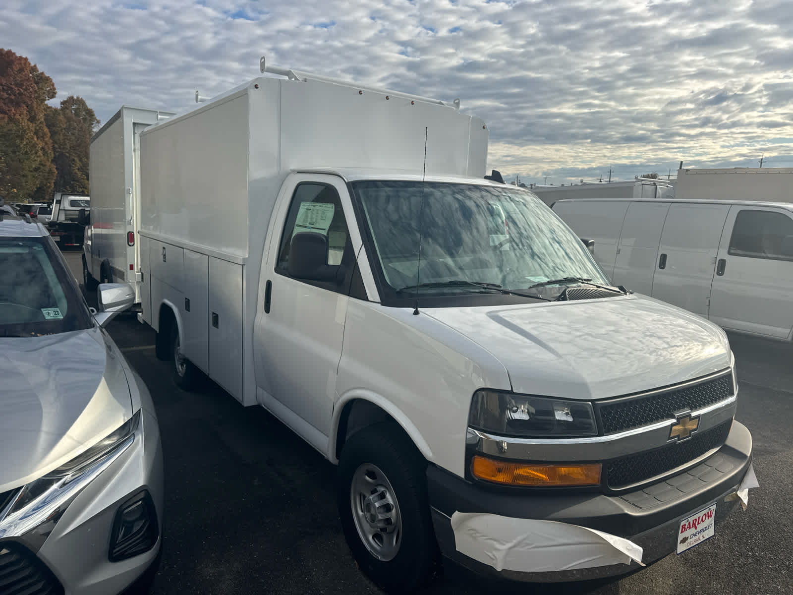 2025 Chevrolet Express Cutaway 3500 1WT