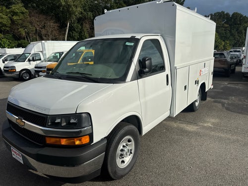 2026 Chevrolet Express Cutaway 3500 1WT
