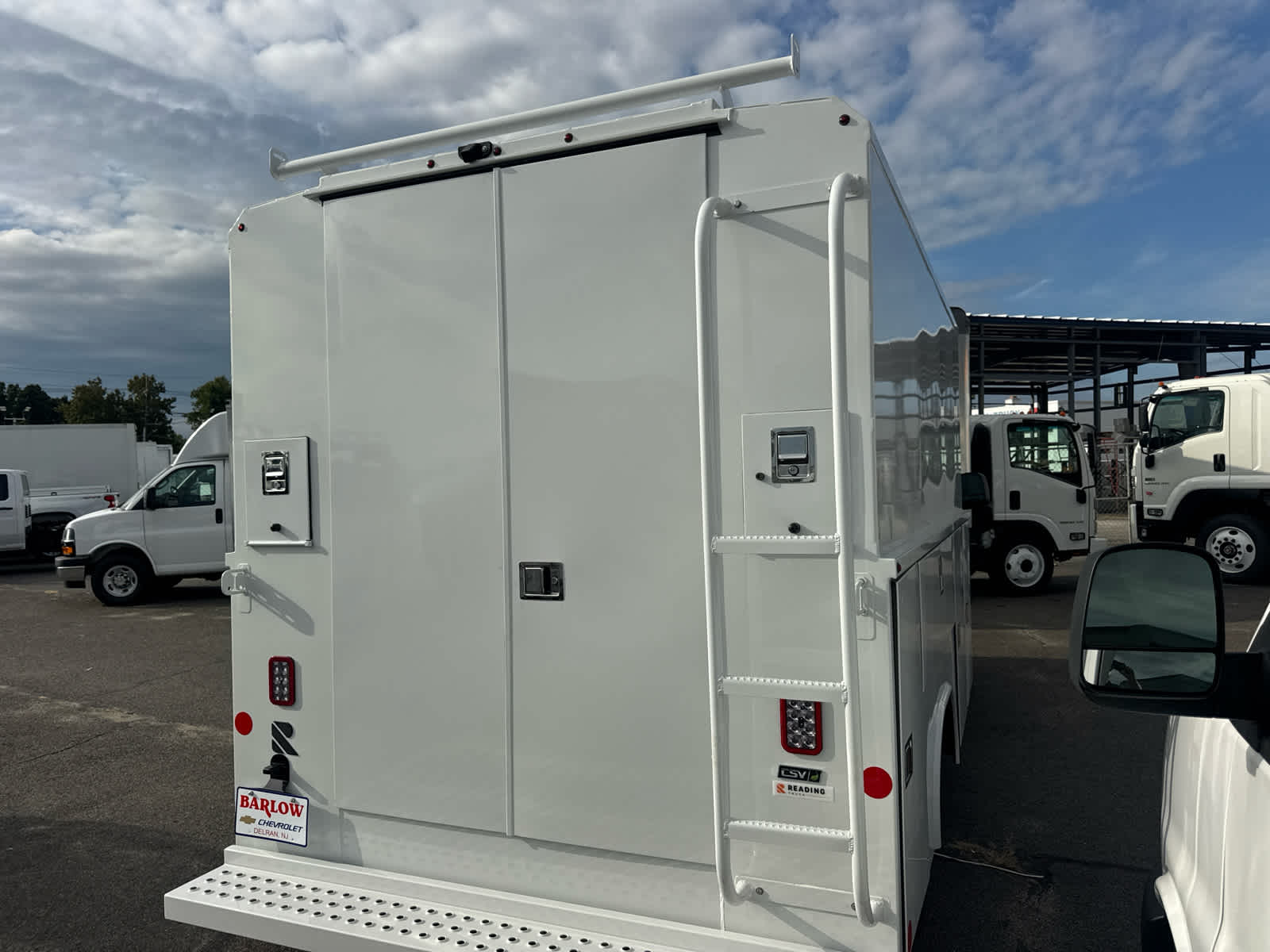 2026 Chevrolet Express Cutaway 3500 1WT