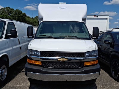 2026 Chevrolet Express Cutaway 3500 1WT