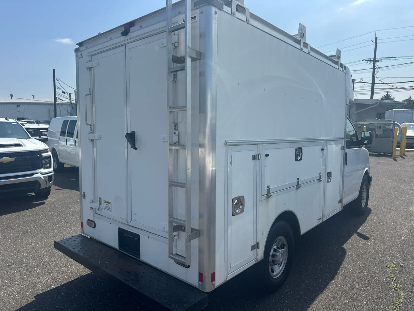 2021 Chevrolet Express Cutaway 3500 CUTWAY