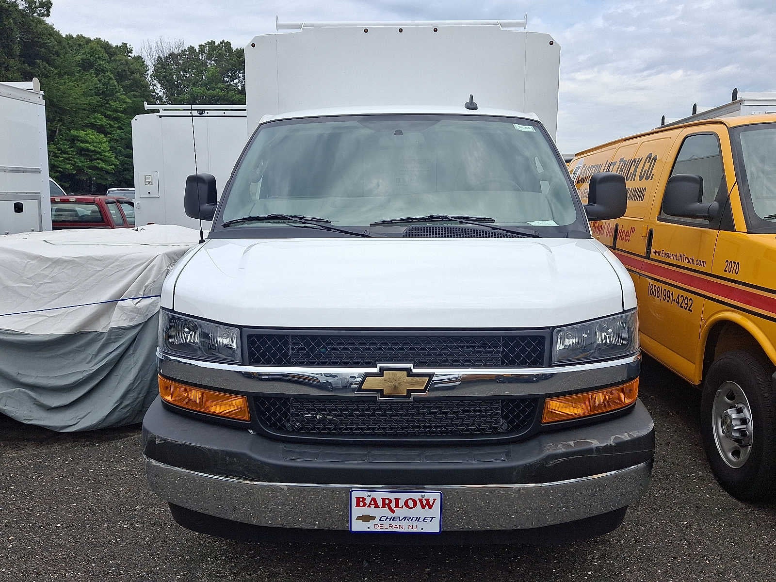 2025 Chevrolet Express Cutaway 3500 1WT