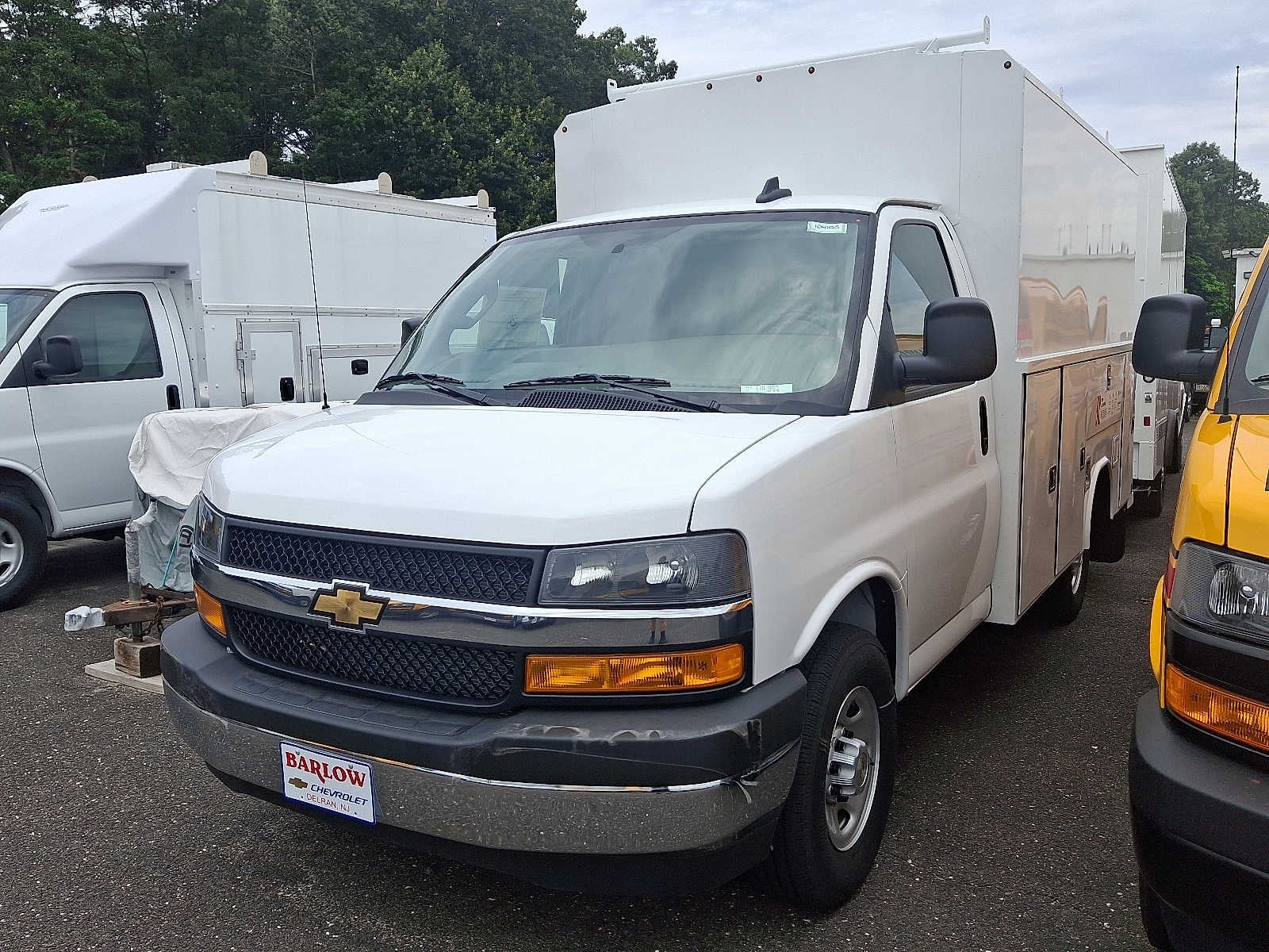 2025 Chevrolet Express Cutaway 3500 1WT