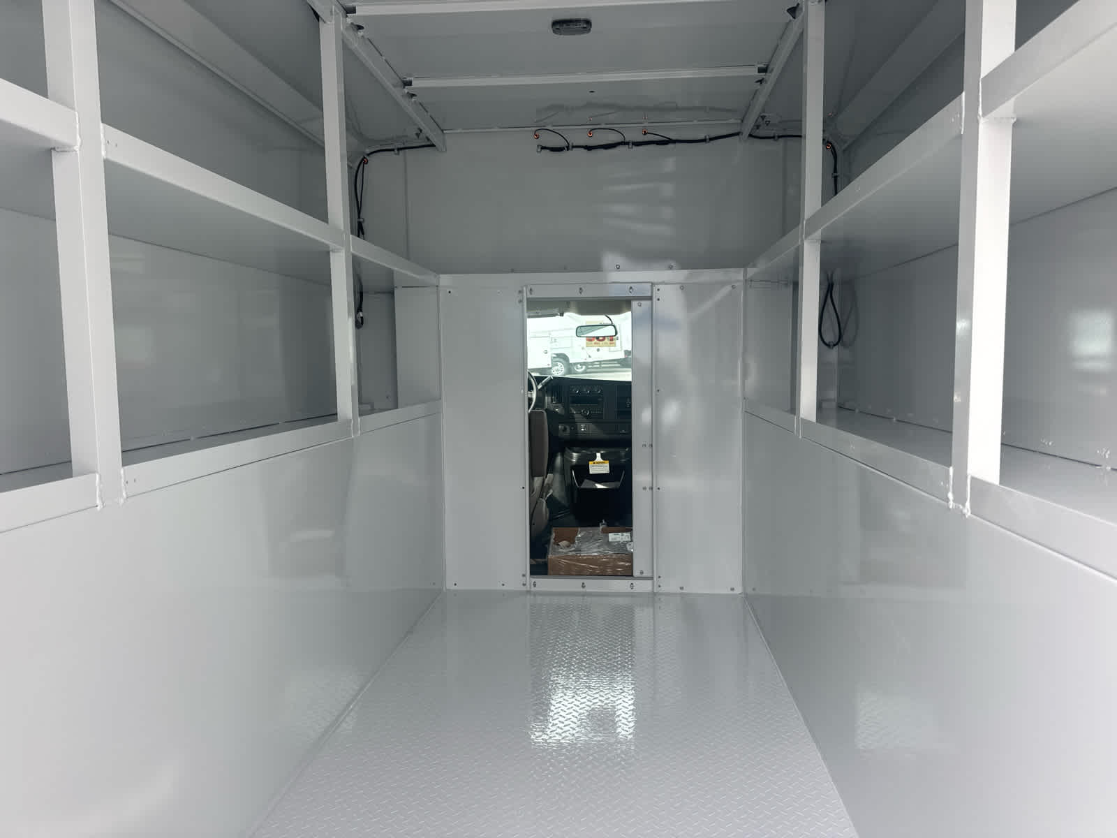 2026 Chevrolet Express Cutaway 3500 1WT