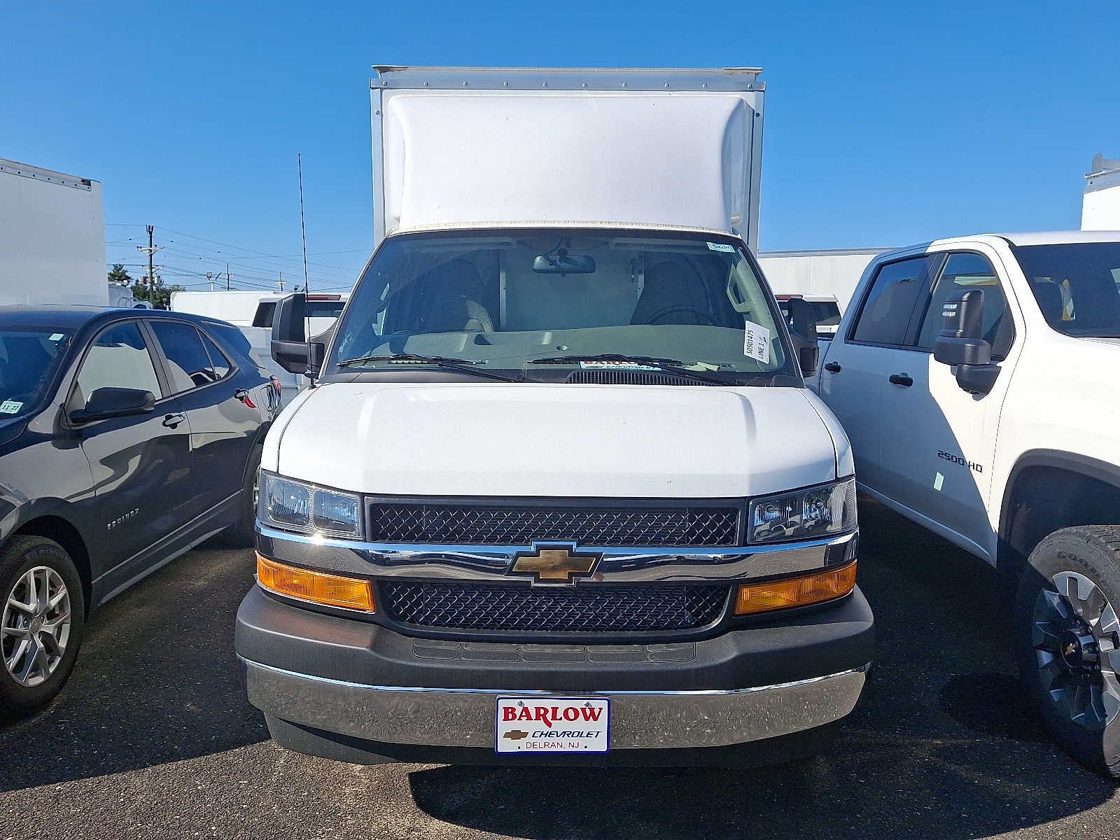 2025 Chevrolet Express Cutaway 3500 1WT