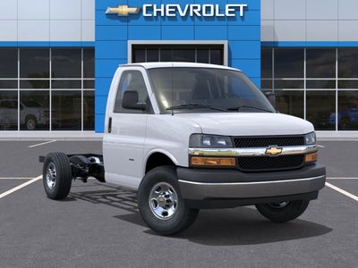 2025 Chevrolet Express Cutaway 3500 1WT