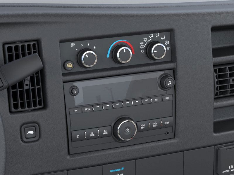 2025 Chevrolet Express Cutaway 3500 1WT