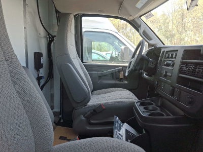2025 Chevrolet Express Cutaway 3500 1WT