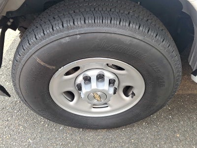 2025 Chevrolet Express Cutaway 3500 1WT