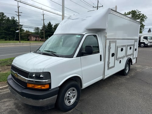 2026 Chevrolet Express Cutaway 3500 1WT