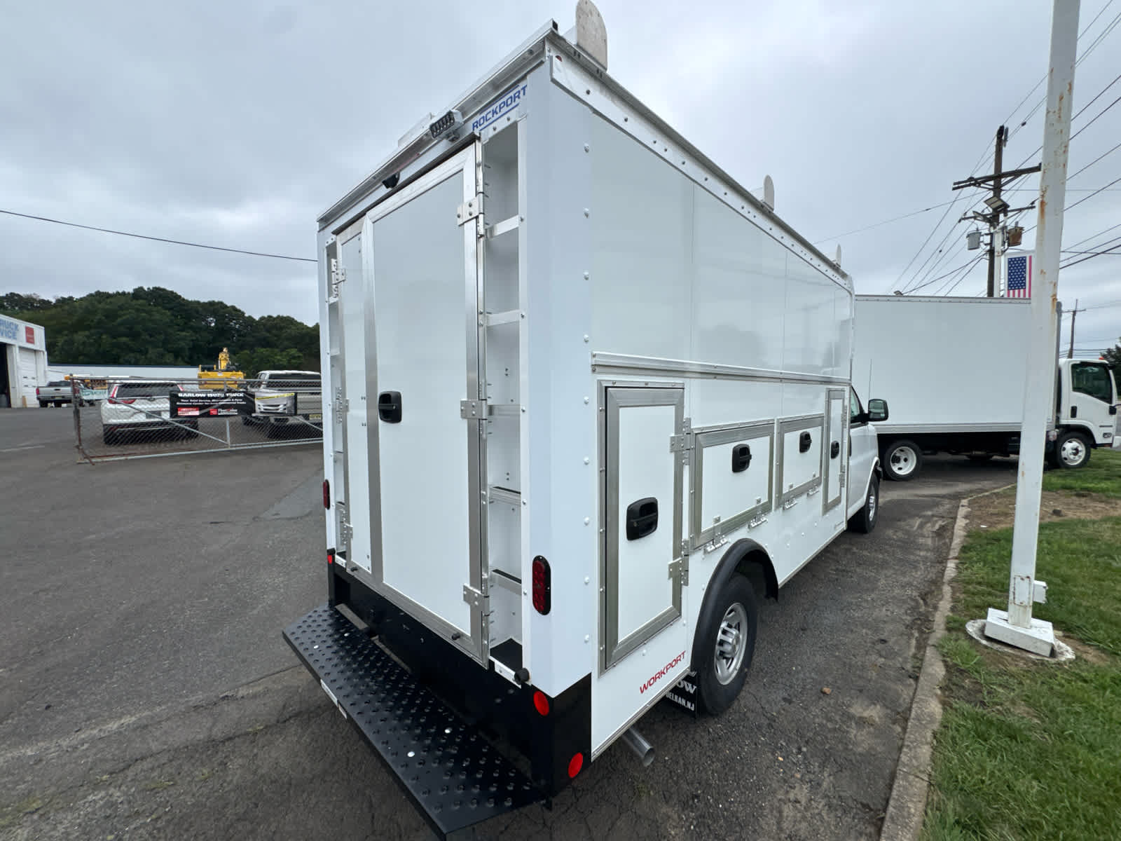 2026 Chevrolet Express Cutaway 3500 1WT