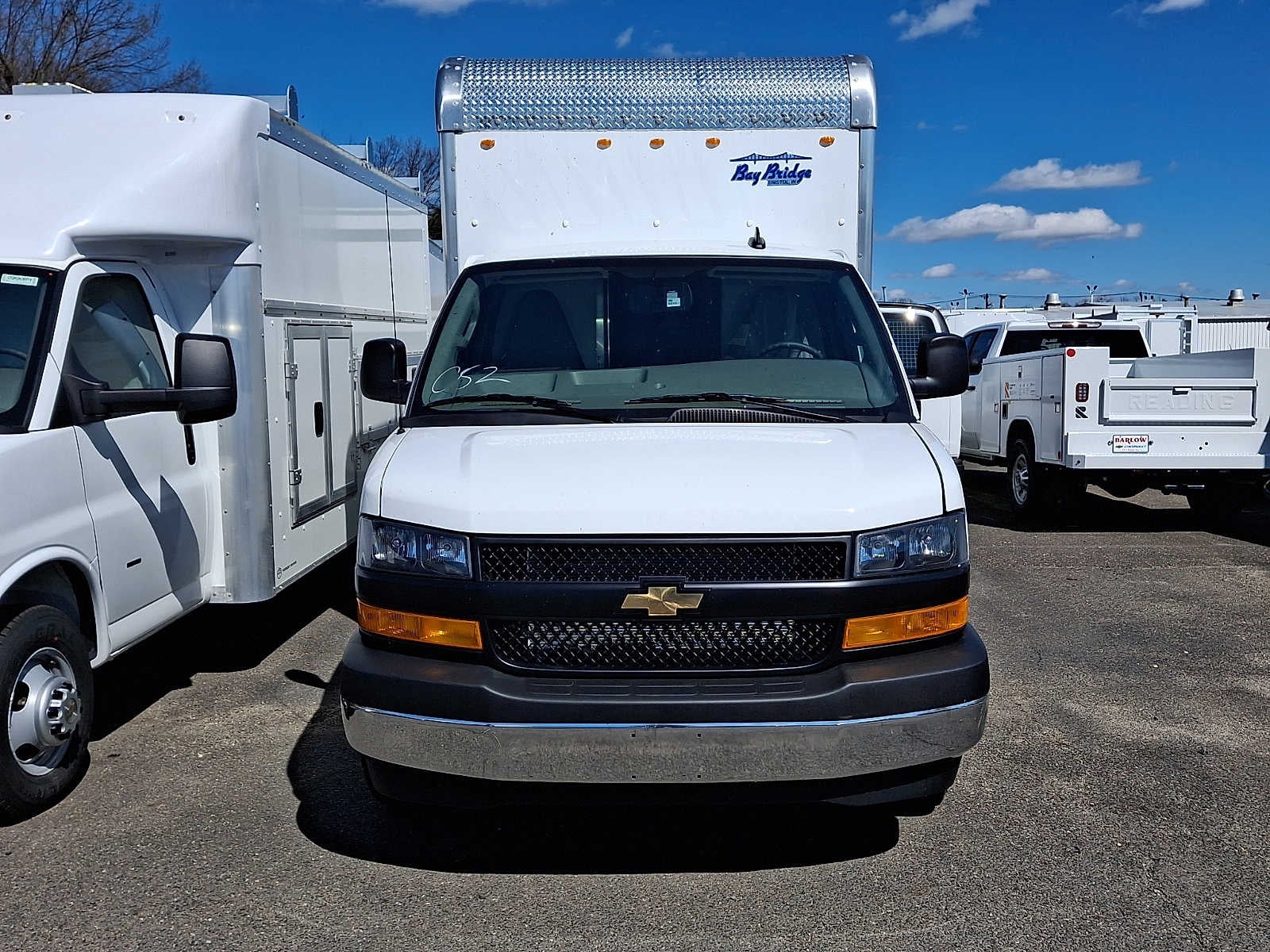 2025 Chevrolet Express Cutaway 3500 1WT