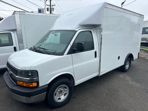 2026 Chevrolet Express Cutaway 3500 1WT