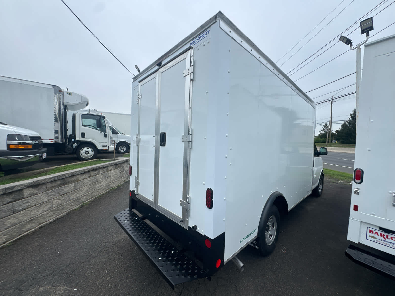 2026 Chevrolet Express Cutaway 3500 1WT