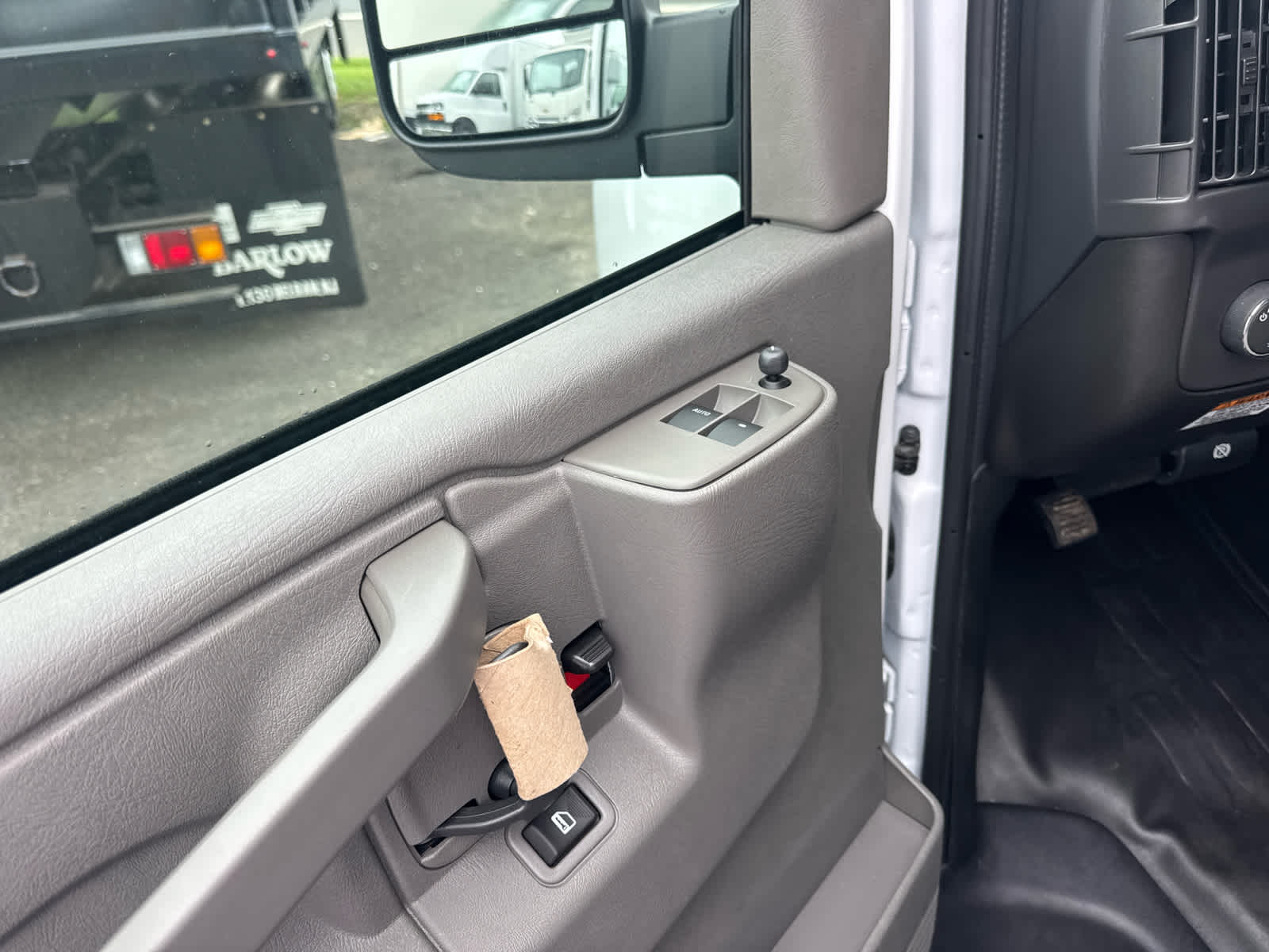 2026 Chevrolet Express Cutaway 3500 1WT