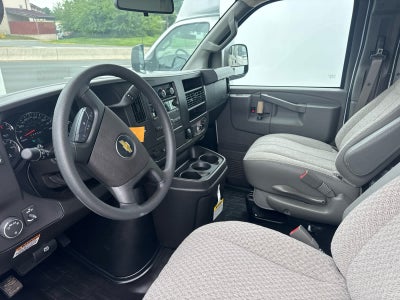 2026 Chevrolet Express Cutaway 3500 1WT