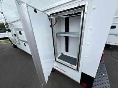 2026 Chevrolet Express Cutaway 3500 1WT