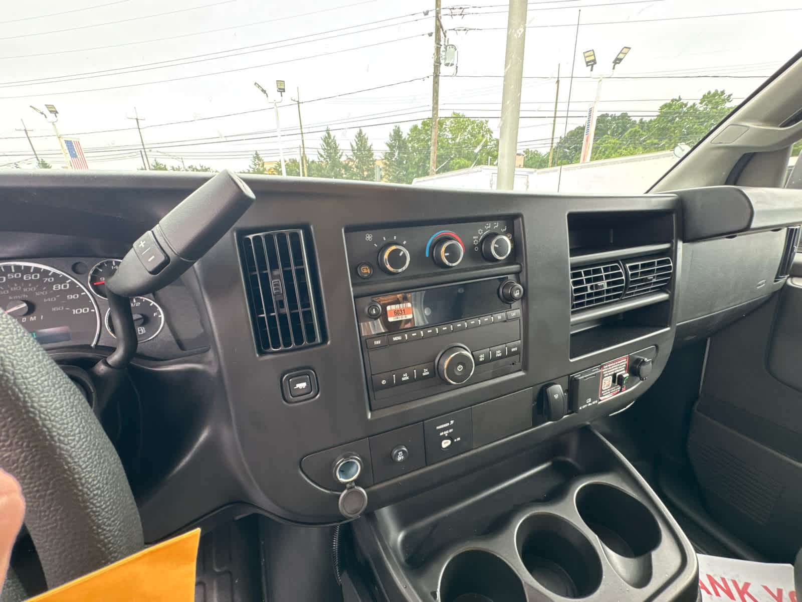 2026 Chevrolet Express Cutaway 3500 1WT