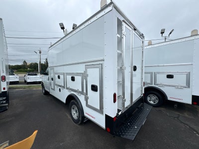 2026 Chevrolet Express Cutaway 3500 1WT