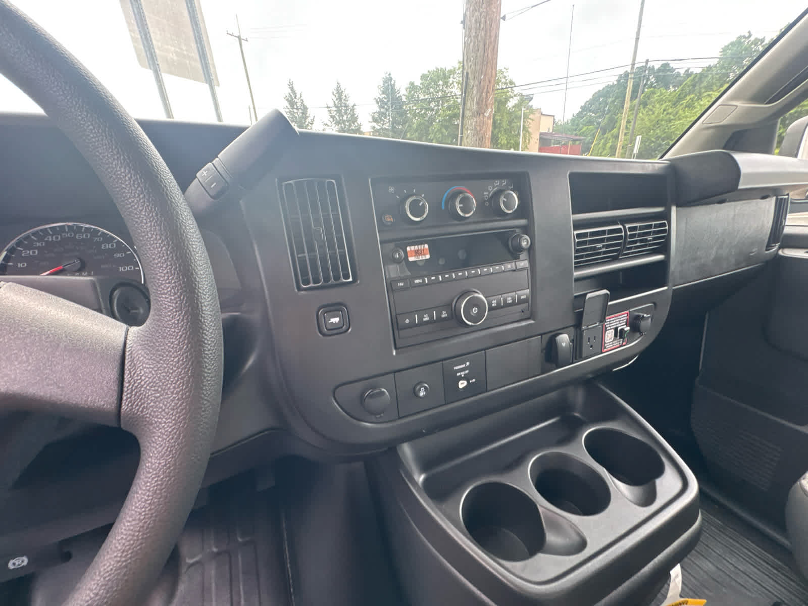 2026 Chevrolet Express Cutaway 3500 1WT
