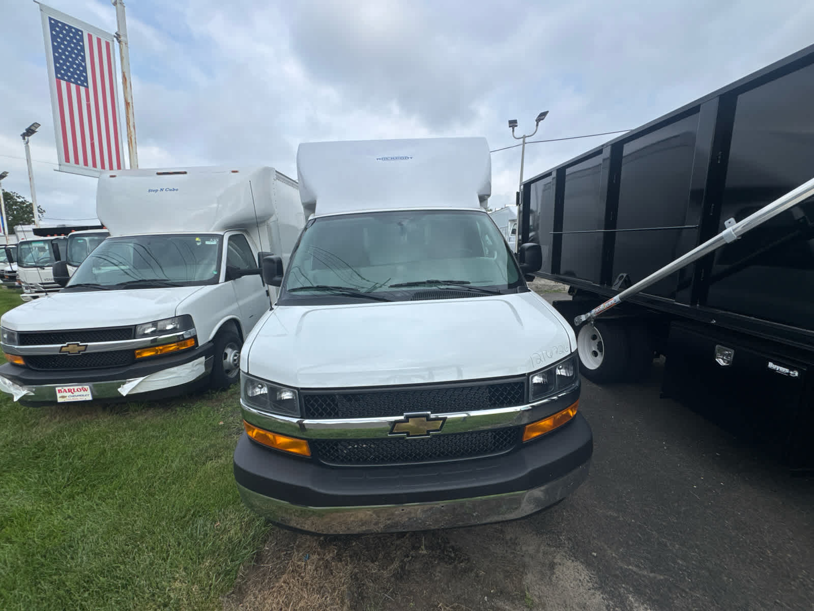 2026 Chevrolet Express Cutaway 3500 1WT