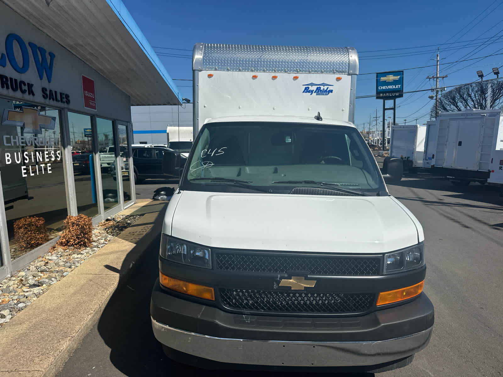 2025 Chevrolet Express Cutaway 3500 1WT