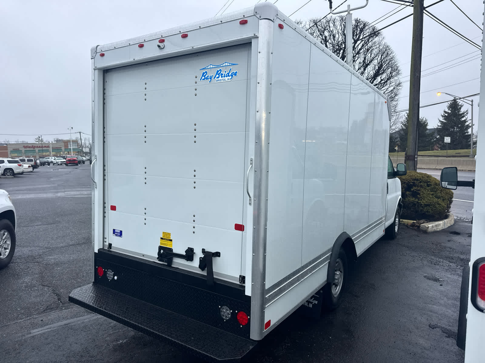 2025 Chevrolet Express Cutaway 3500 1WT