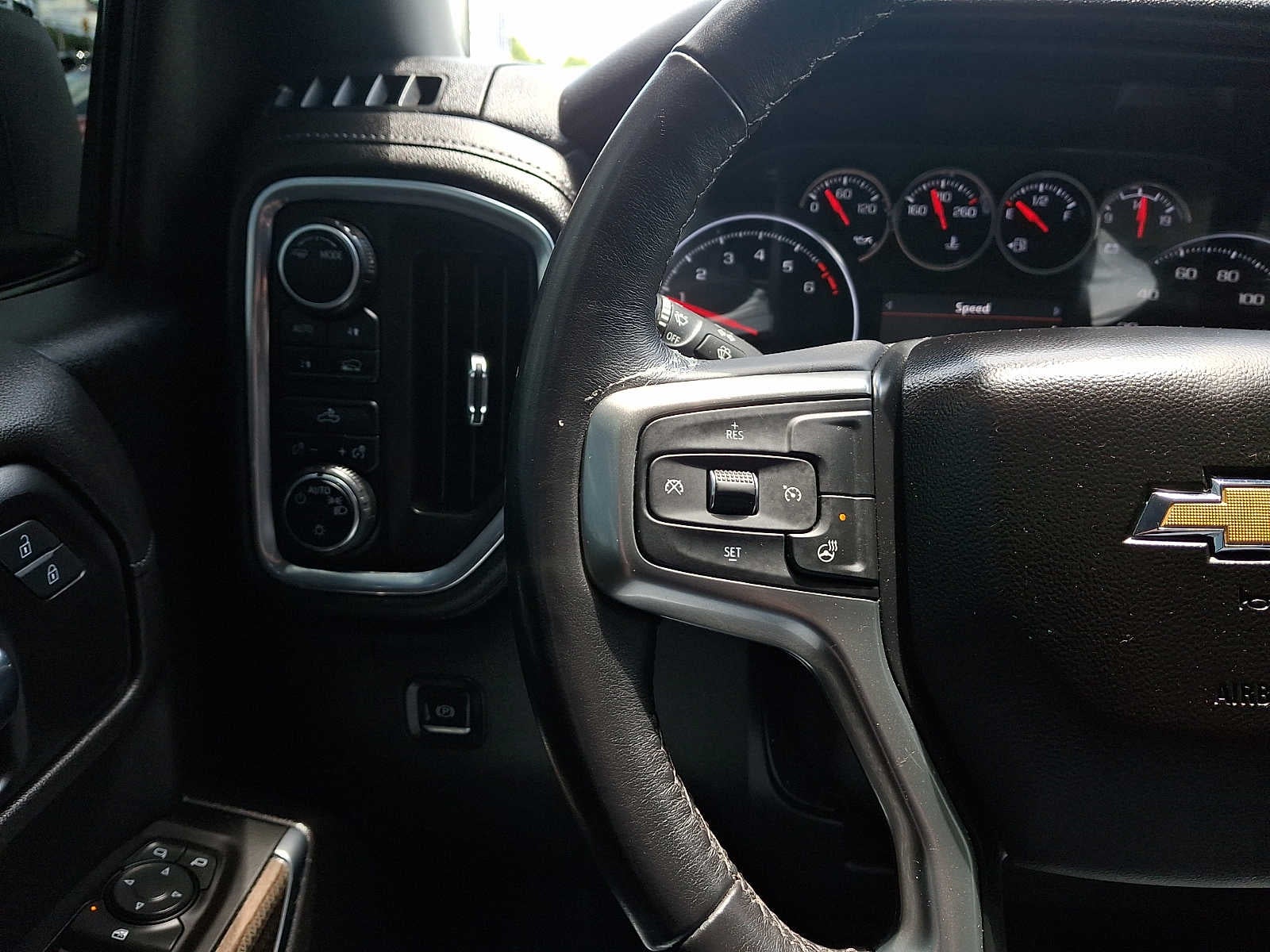 2022 Chevrolet Silverado 1500 LTD LT (2FL)