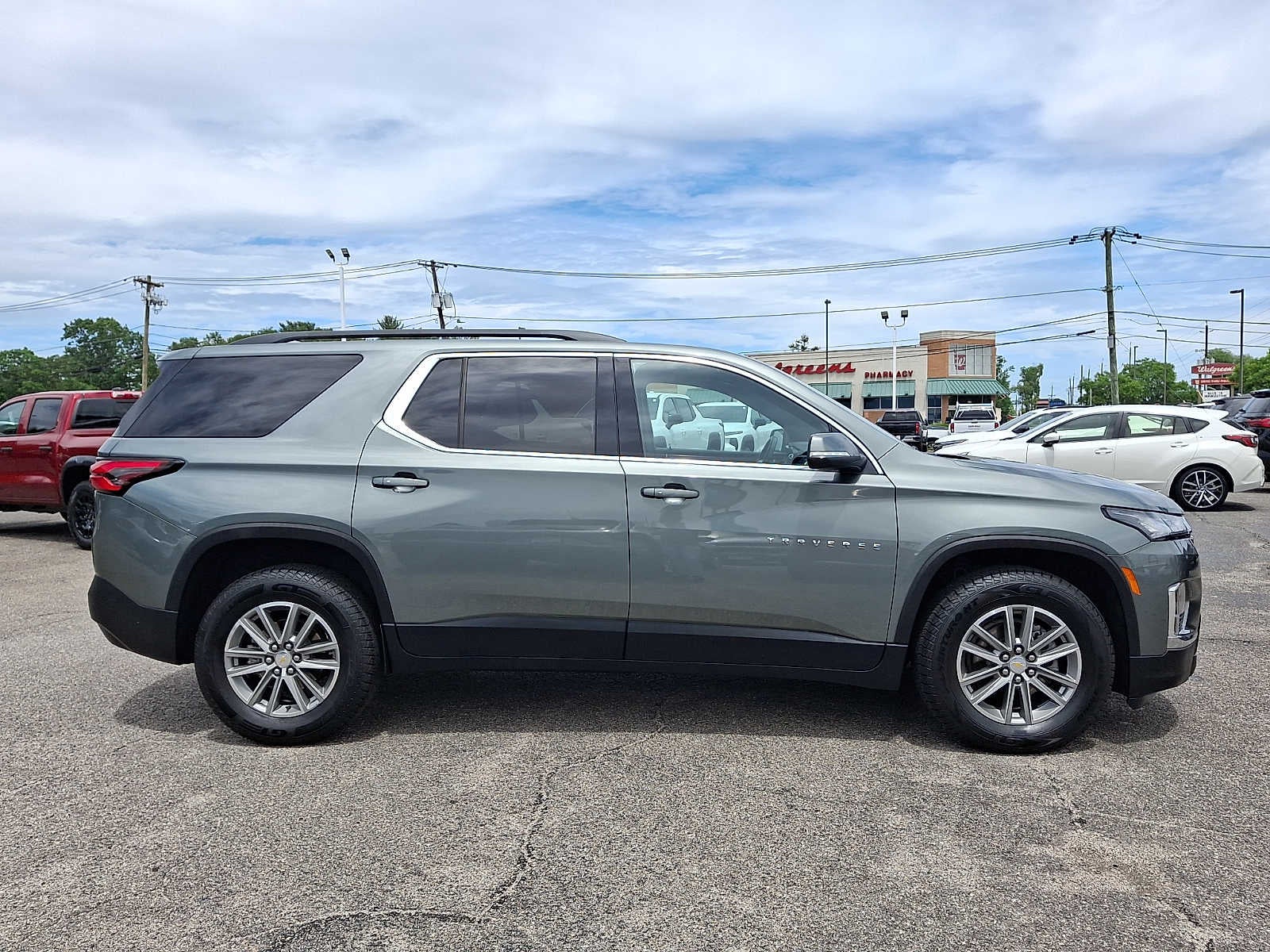 2023 Chevrolet Traverse LT Cloth