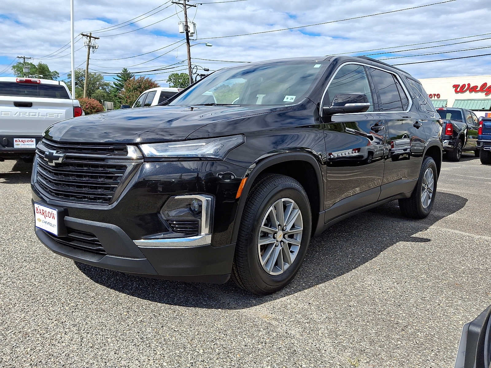 2023 Chevrolet Traverse LT Cloth
