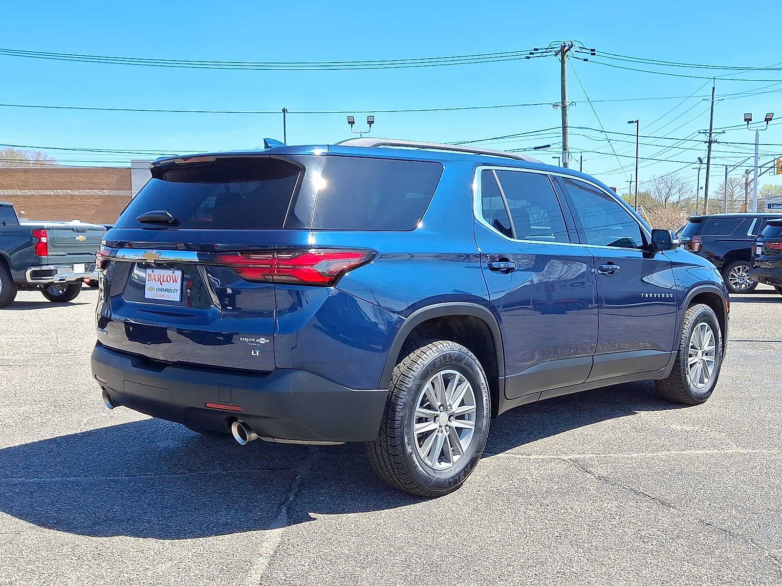2023 Chevrolet Traverse LT Cloth