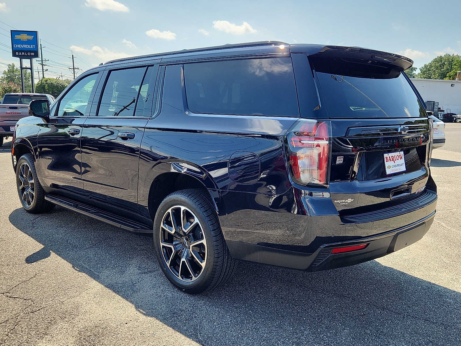 2024 Chevrolet Suburban RST