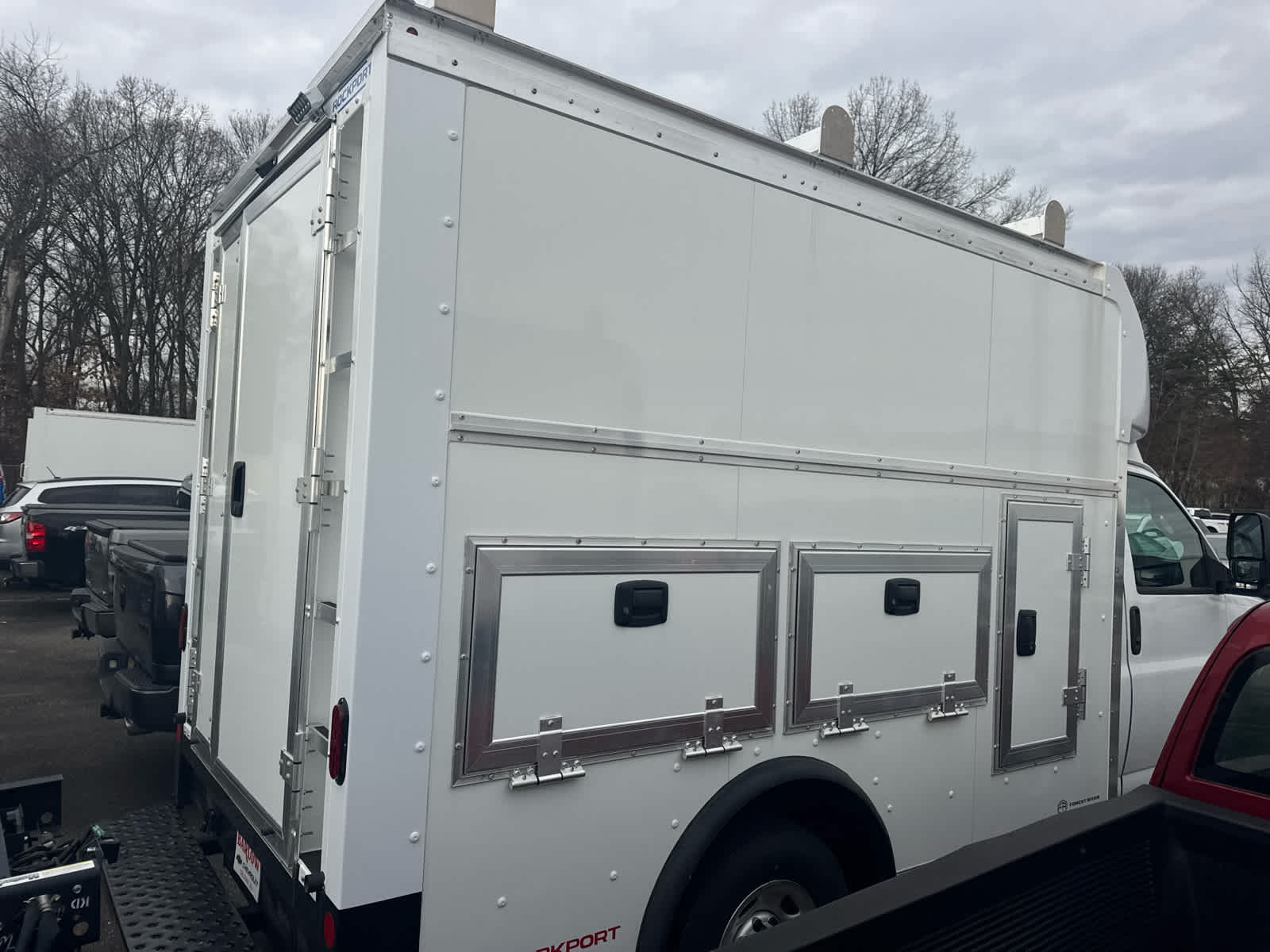 2025 Chevrolet Express Cutaway 3500 1WT