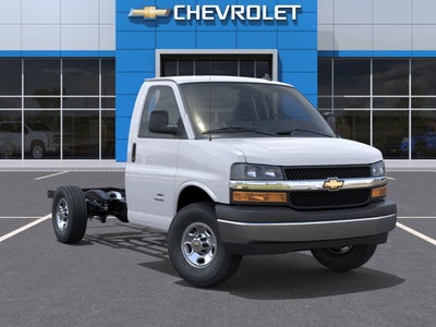 2025 Chevrolet Express Cutaway 3500 1WT