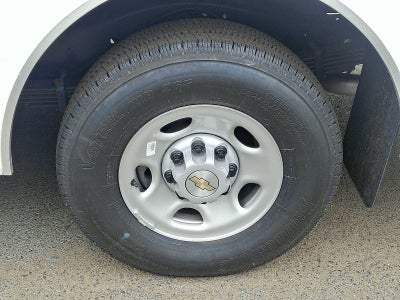 2025 Chevrolet Express Cutaway 3500 1WT