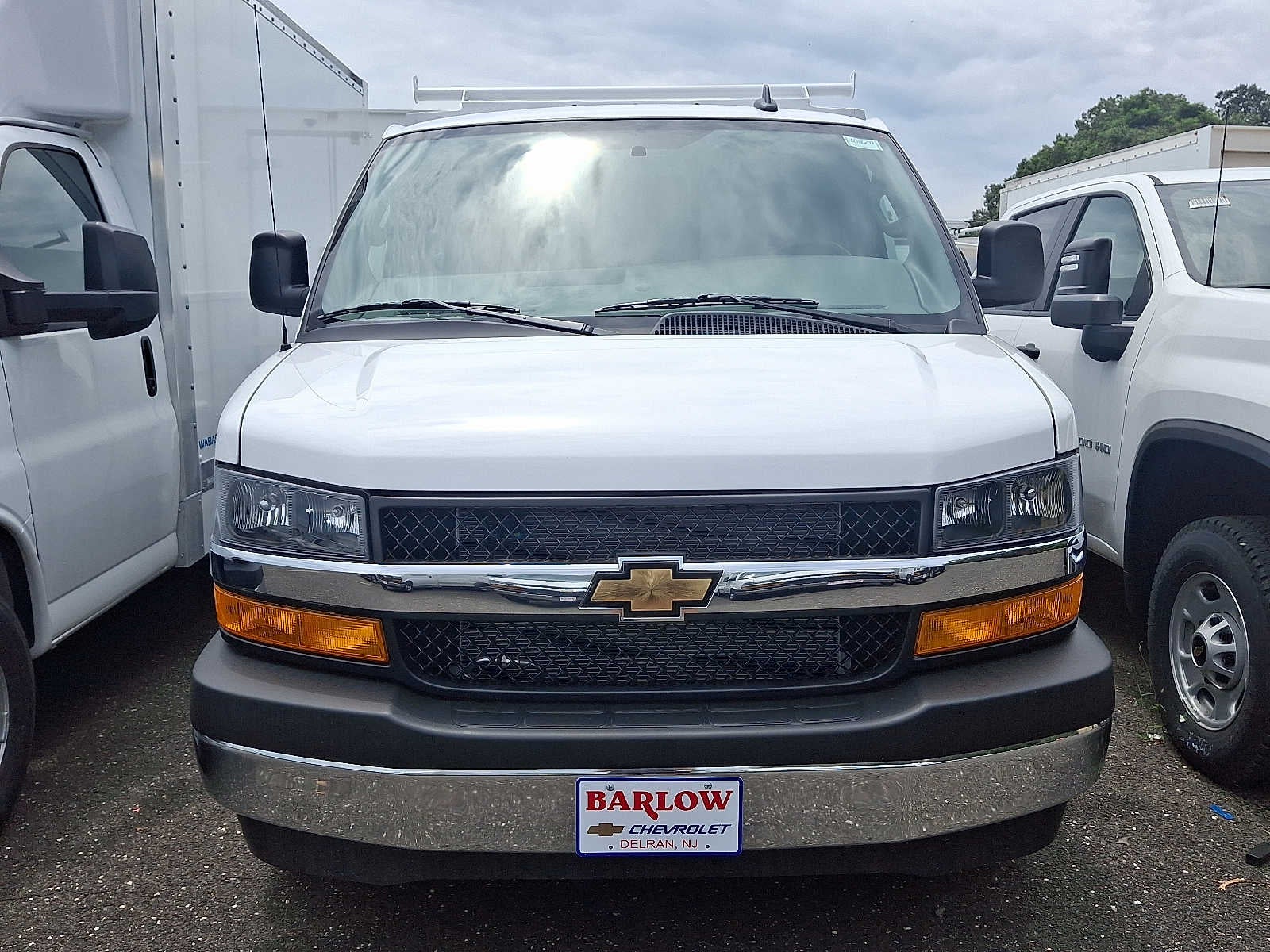 2025 Chevrolet Express Cutaway 3500 1WT