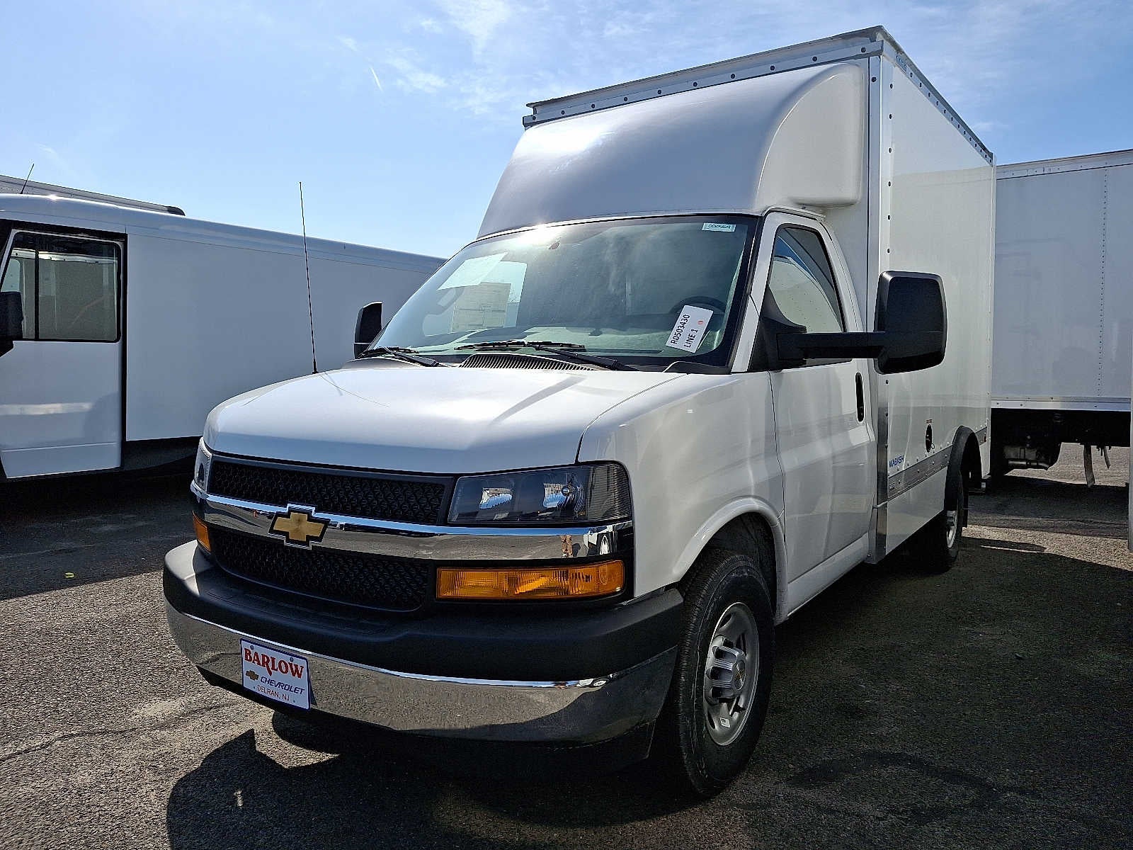 2025 Chevrolet Express Cutaway 3500 1WT