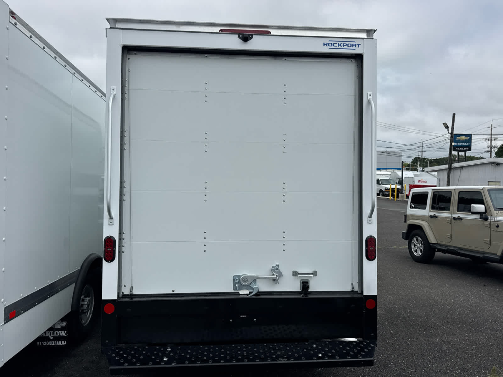 2026 Chevrolet Express Cutaway 3500 1WT