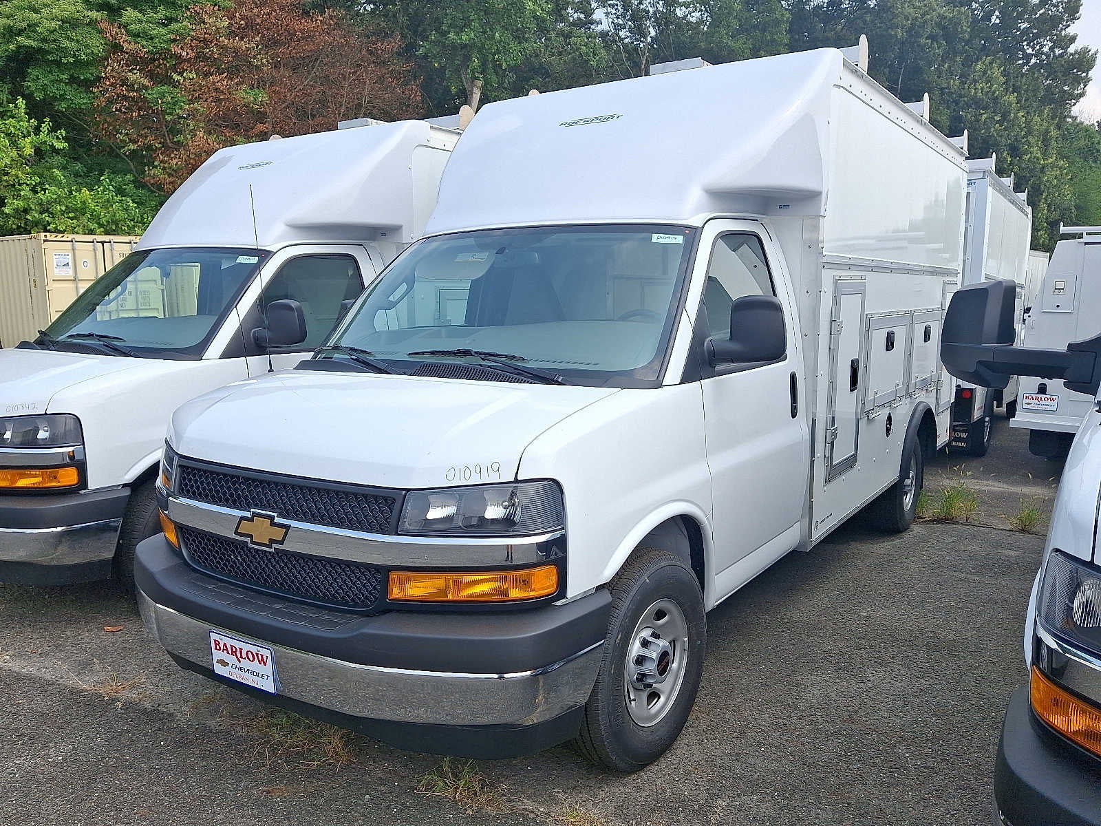 2025 Chevrolet Express Cutaway 3500 1WT