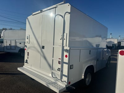 2026 Chevrolet Express Cutaway 3500 1WT