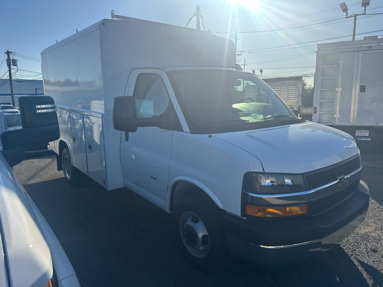 2026 Chevrolet Express Cutaway 3500 1WT