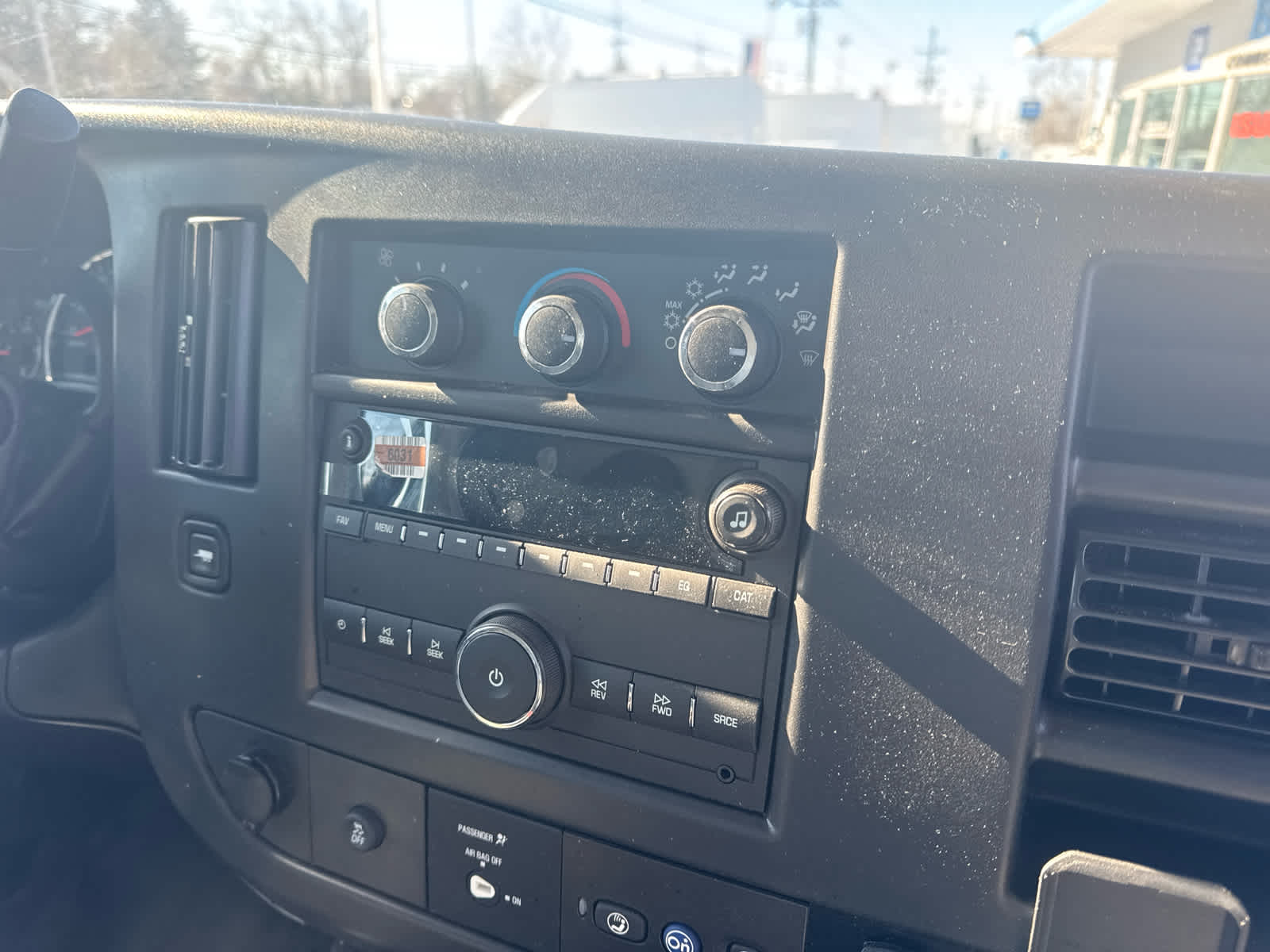 2025 Chevrolet Express Cutaway 3500 1WT