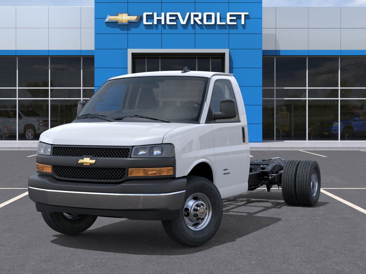 2025 Chevrolet Express Cutaway 3500 1WT