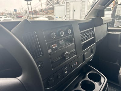 2025 Chevrolet Express Cutaway 3500 1WT