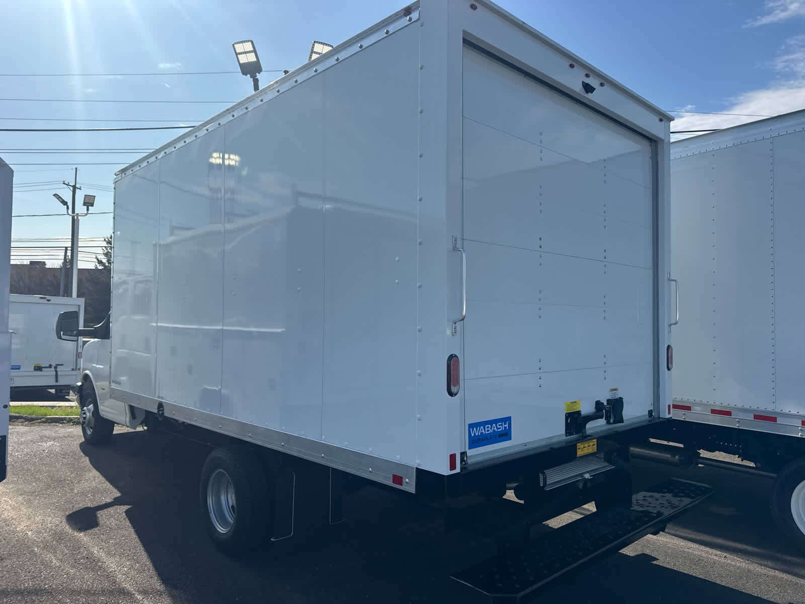 2025 Chevrolet Express Cutaway 3500 1WT