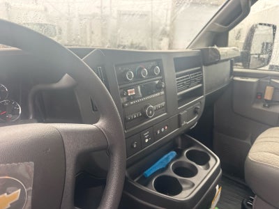 2025 Chevrolet Express Cutaway 3500 1WT