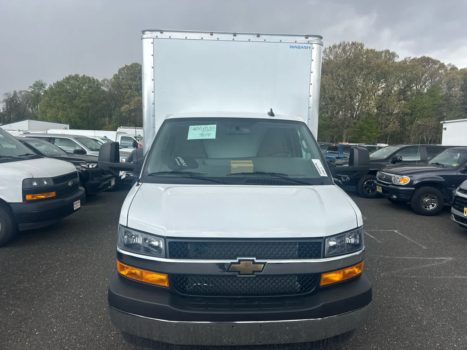 2025 Chevrolet Express Cutaway 3500 1WT
